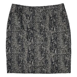 ✨️4/$20. Nwot STYLE & CO Comfort Waist Stretch Pencil Skirt, Neutral Snake Print